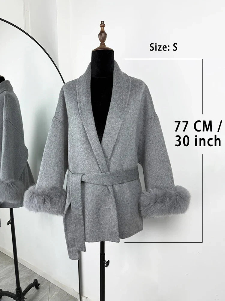 Brigitte Bordeaux | Élégant manteau en laine avec col en fourrure